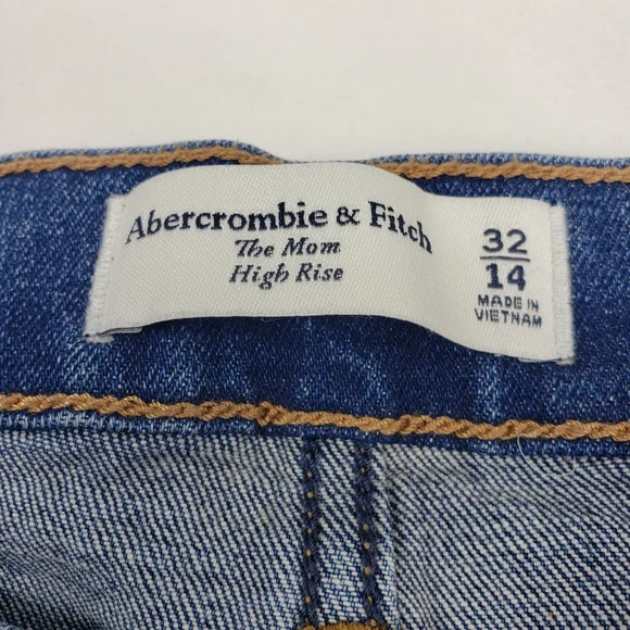 Abercrombie and Fitch The Mom High Rise Jeans Size 32 - Picture 6 of 7